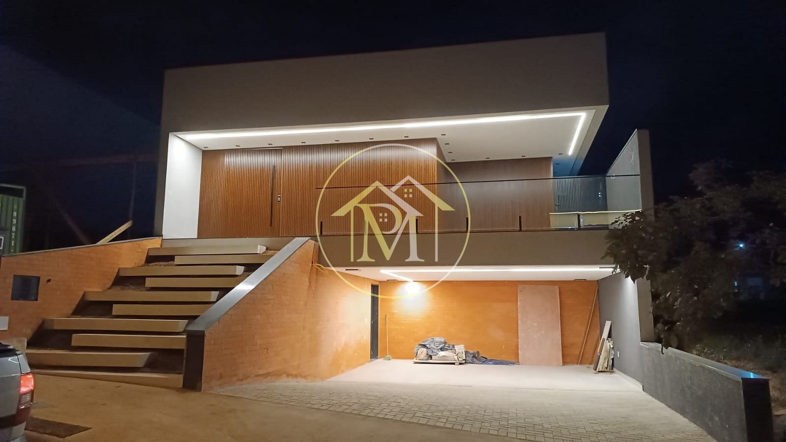 Casa à venda com 3 quartos, 193m² - Foto 2