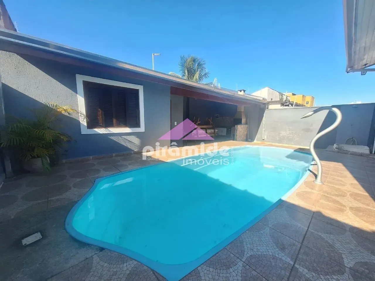 Casa, 2 quartos, 178 m² - Foto 1