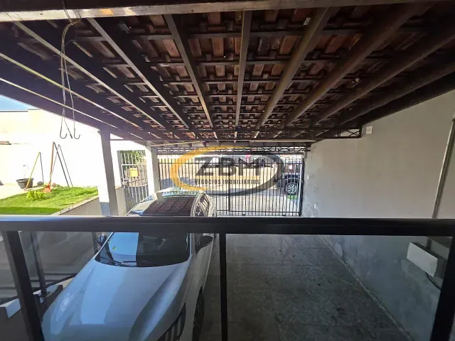Casa com 307m² 3 quartos e 2 banheiros, à venda, no bairro Aurora em Londrina