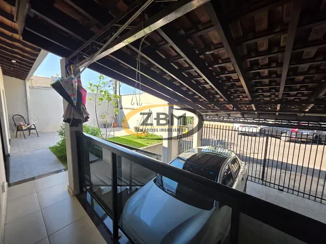 Casa com 307m² 3 quartos e 2 banheiros, à venda, no bairro Aurora em Londrina