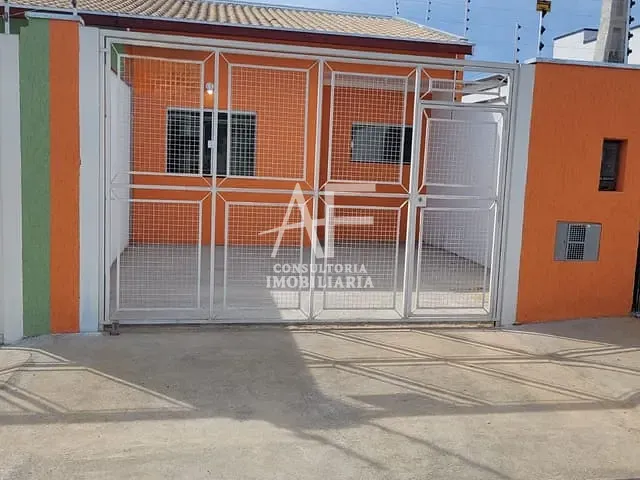 Casa 3 quartos e 2 banheiros, à venda, no bairro Jardim Oásis em Taubaté