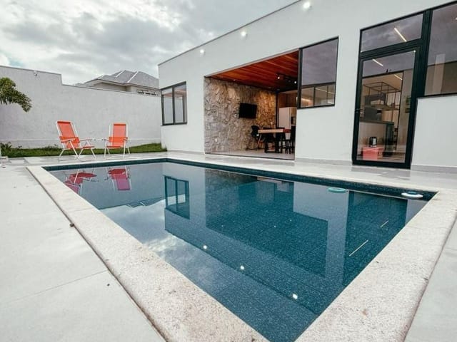 Casa com 456m² 3 quartos e 3 banheiros, à venda, no bairro Alphaville em Rio das Ostras