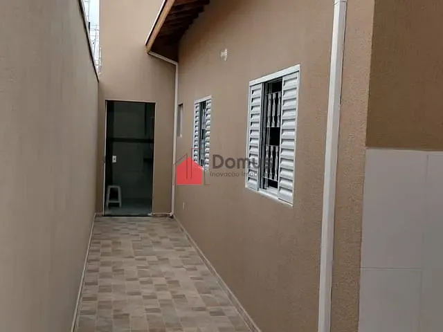 Casa com 125m² 2 quartos e 2 banheiros, à venda, no bairro Residencial Estoril em Taubaté