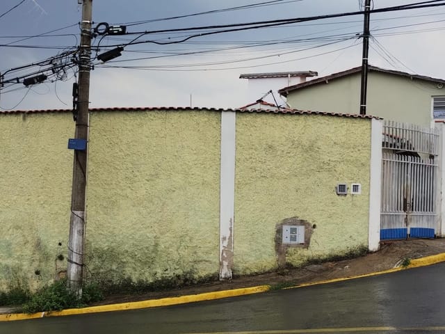 Casa com 203m² 2 quartos e 2 banheiros, à venda, no bairro Parque dos Estados em Bragança Paulista