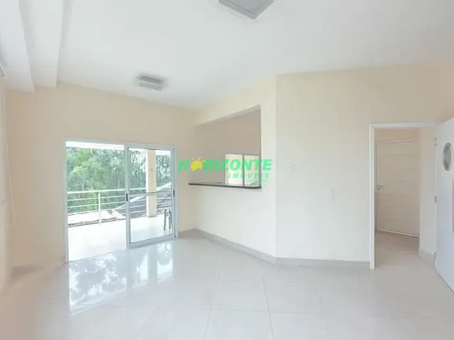 Casa com 300m² 3 quartos e 4 banheiros, à venda, no bairro Urbanova em São José dos Campos