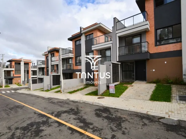 Casa com 90m² 3 quartos e 4 banheiros, à venda, no bairro Santa Cândida em Curitiba