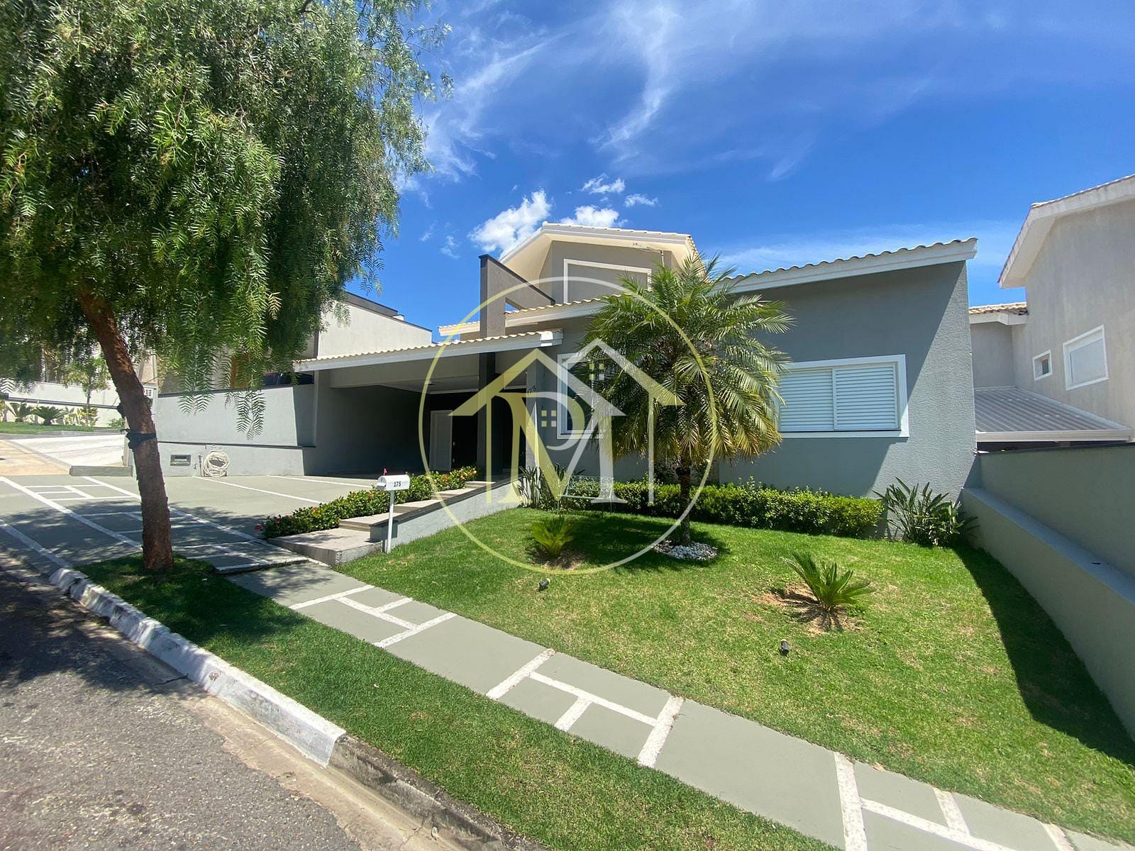 Casa à venda com 3 quartos, 180m² - Foto 3