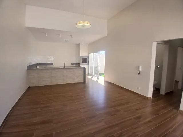 Casa 3 quartos e 2 banheiros, à venda, no bairro Colinas do Alegre em São João da Boa Vista