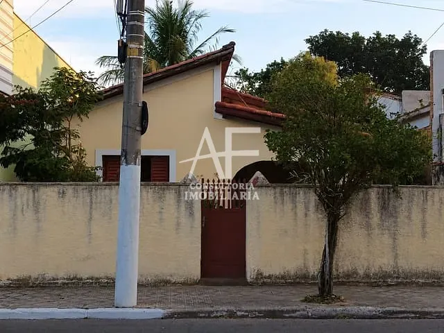 Casa com 420m² 2 quartos e 2 banheiros, à venda, no bairro Chácara do Visconde em Taubaté