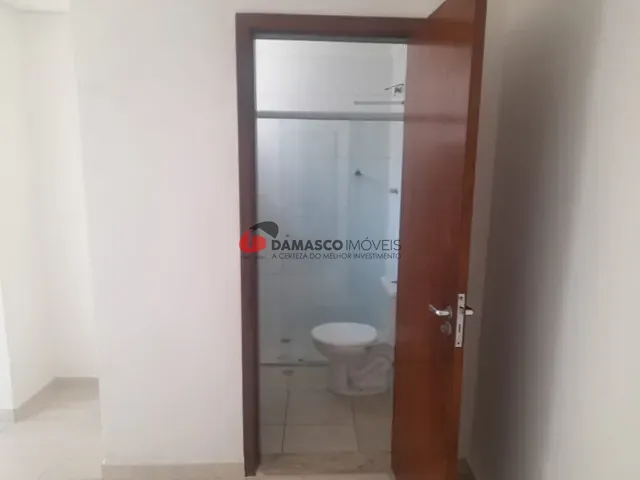 Casa com 30m² 1 quarto e 1 banheiro, para alugar, no bairro Nova Gerti em São Caetano do Sul