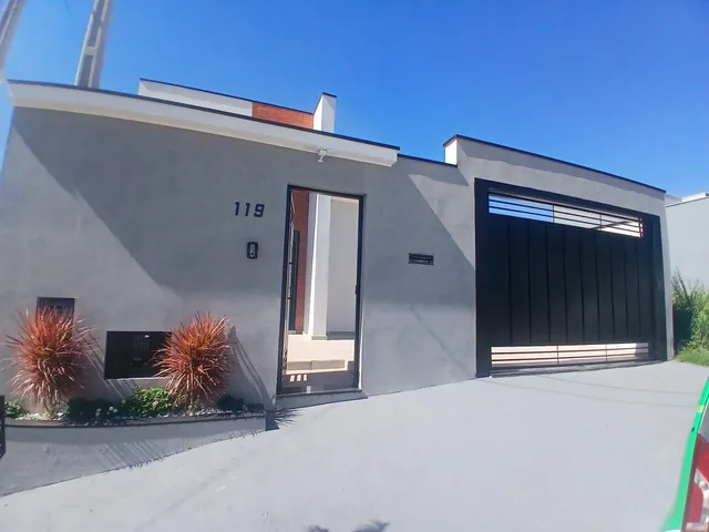 Casa 3 quartos e 2 banheiros, à venda, no bairro Colinas do Alegre em São João da Boa Vista
