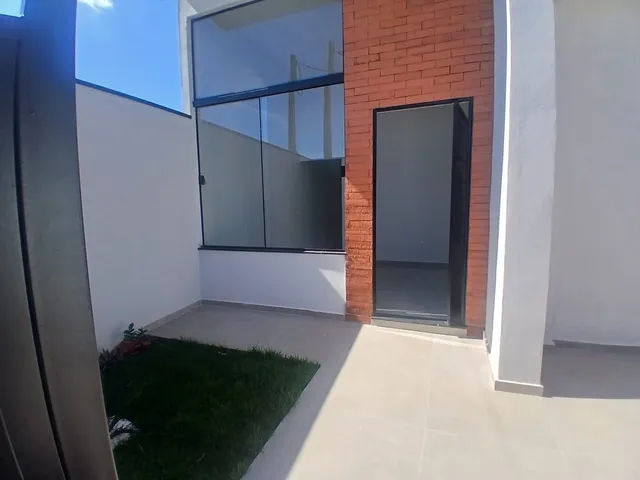 Casa 3 quartos e 2 banheiros, à venda, no bairro Colinas do Alegre em São João da Boa Vista