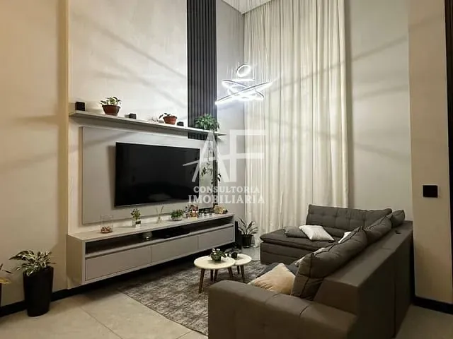 Casa com 300m² 3 quartos e 5 banheiros, à venda, no bairro Residencial Colinas em Caçapava