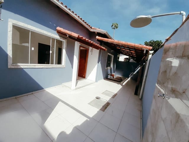 Casa 2 quartos e 1 banheiro, à venda, no bairro Chácara Mariléa em Rio das Ostras