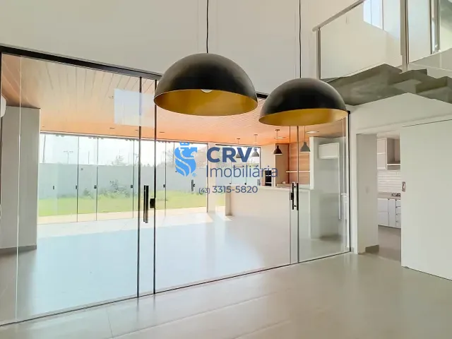 Casa com 501m² 4 quartos e 6 banheiros, à venda, no bairro Esperança em Londrina
