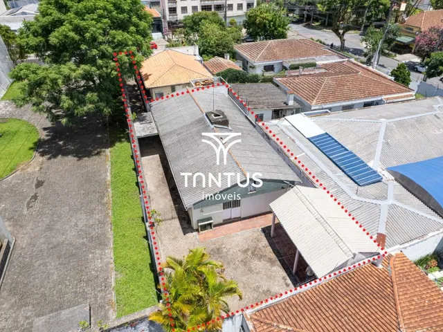 Casa com 374m² 3 quartos e 4 banheiros, à venda, no bairro Juvevê em Curitiba