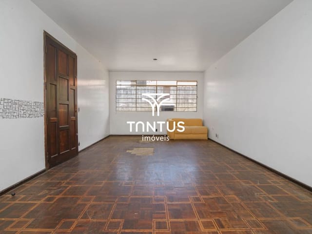 Casa com 374m² 3 quartos e 4 banheiros, à venda, no bairro Juvevê em Curitiba