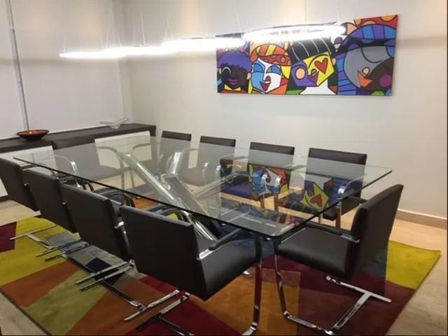 Casa com 1900m² 4 quartos e 5 banheiros, à venda, no bairro Tamboré em Barueri