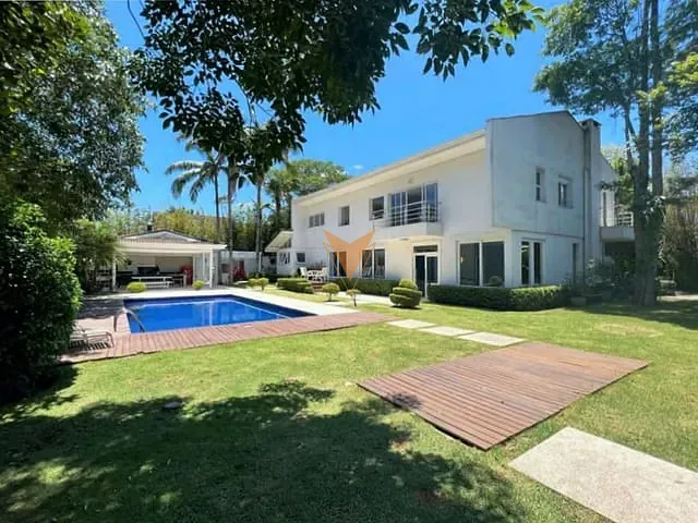 Casa 4 quartos e 6 banheiros, à venda ou para alugar, no bairro Altos de São Fernando em Jandira