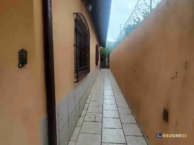 Casa 4 quartos e 1 banheiro, à venda, no bairro Vista Linda em Bertioga