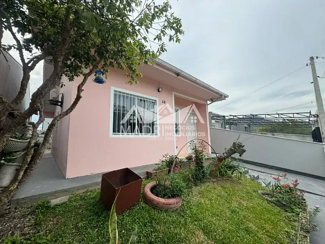 Casa 2 quartos e 1 banheiro, à venda ou para alugar, no bairro Bela Vista em Palhoça