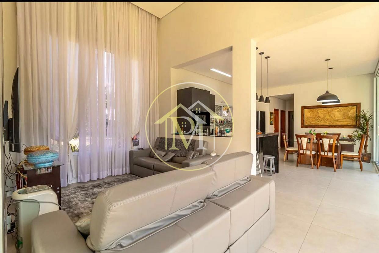 Casa à venda com 3 quartos, 285m² - Foto 4