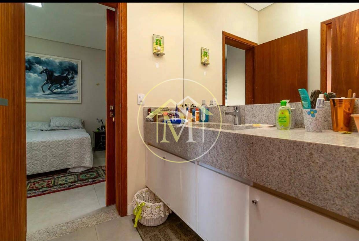 Casa à venda com 3 quartos, 285m² - Foto 8