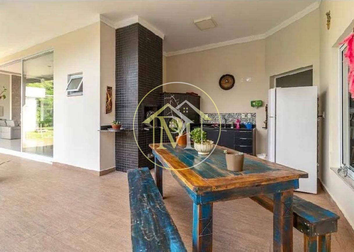 Casa à venda com 3 quartos, 285m² - Foto 14