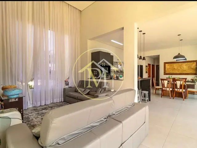 Casa com 1000m² 3 quartos e 5 banheiros, à venda, no bairro Parque São Bento em Sorocaba