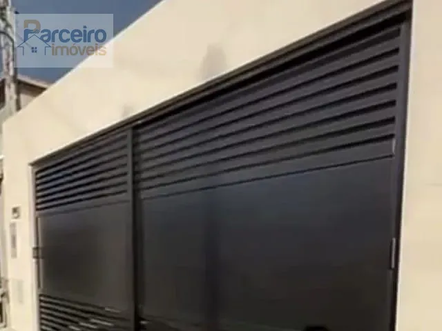 Casa 2 quartos e 4 banheiros, à venda, no bairro Tupi em Praia Grande