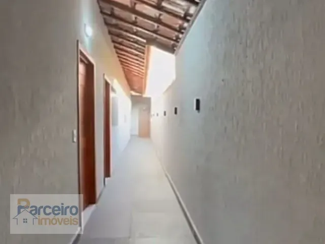 Casa 2 quartos e 4 banheiros, à venda, no bairro Tupi em Praia Grande