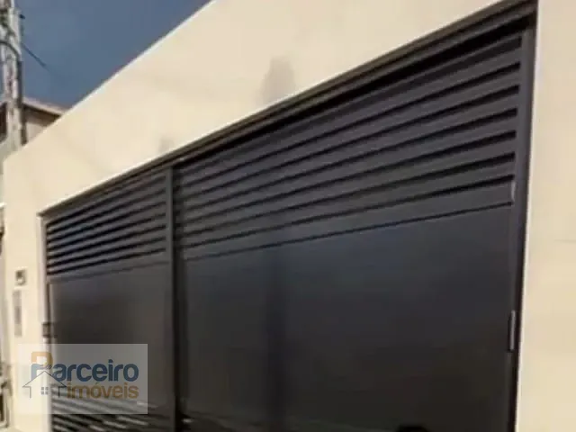 Casa 2 quartos e 4 banheiros, à venda, no bairro Tupi em Praia Grande