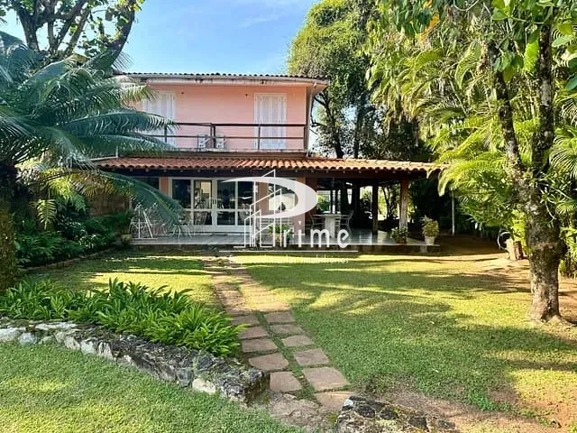 Casa com 350m² 5 quartos e 7 banheiros, à venda, no bairro Frade (Cunhambebe) em Angra dos Reis