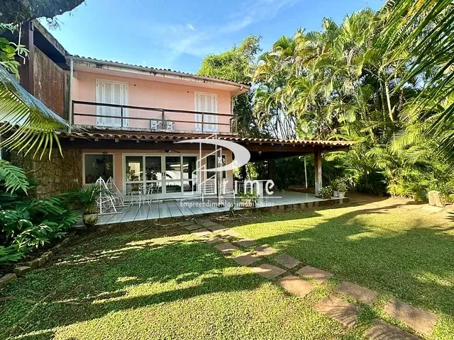 Casa com 350m² 5 quartos e 7 banheiros, à venda, no bairro Frade (Cunhambebe) em Angra dos Reis