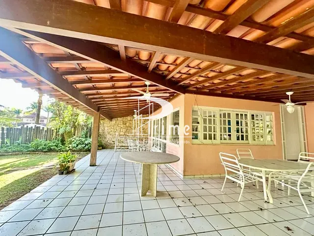 Casa com 350m² 5 quartos e 7 banheiros, à venda, no bairro Frade (Cunhambebe) em Angra dos Reis