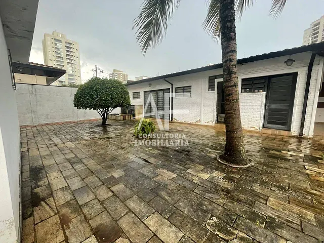 Casa com 960m² 5 quartos e 5 banheiros, à venda ou para alugar, no bairro Jardim das Nações em Taubaté
