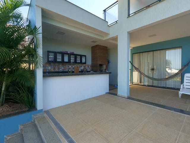 Casa 5 quartos e 4 banheiros, à venda, no bairro Lagoa em Macaé