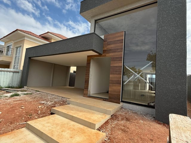 Casa com 150m² 3 quartos e 3 banheiros, à venda, no bairro Jardim Carvalho em Ponta Grossa