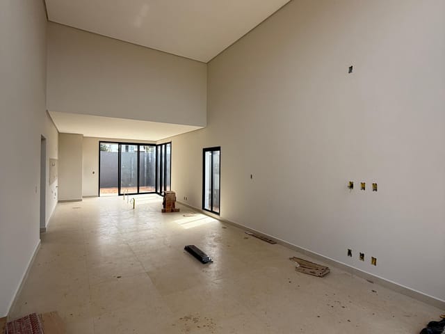 Casa com 150m² 3 quartos e 3 banheiros, à venda, no bairro Jardim Carvalho em Ponta Grossa