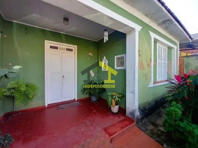 Casa com 650m² 2 quartos e 1 banheiro, à venda, no bairro Centro em Itatiba