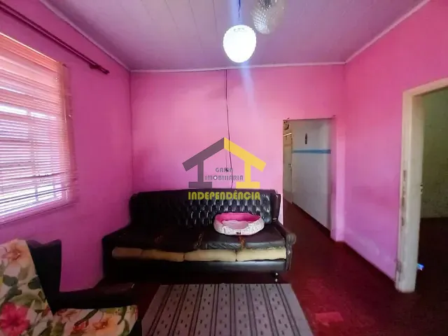 Casa com 650m² 2 quartos e 1 banheiro, à venda, no bairro Centro em Itatiba