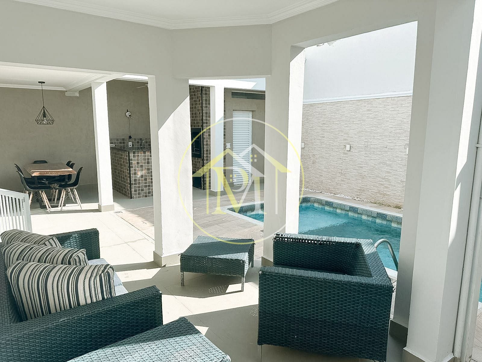 Casa à venda com 3 quartos, 310m² - Foto 18