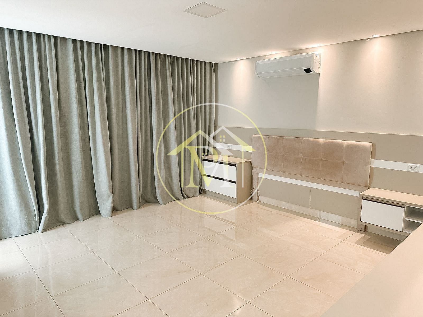 Casa à venda com 3 quartos, 310m² - Foto 9
