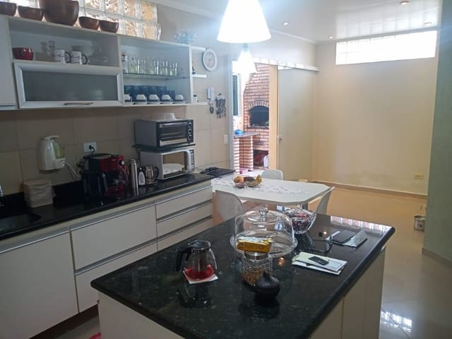 Casa com 250m² 3 quartos e 4 banheiros, à venda, no bairro Santo Antônio em Osasco