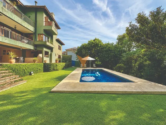 Casa com 1001m² 4 quartos e 6 banheiros, à venda, no bairro Residencial Euroville em Carapicuíba