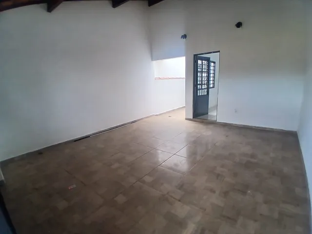 Casa 2 quartos e 2 banheiros, para alugar, no bairro Jardim Dona Tereza em São João da Boa Vista