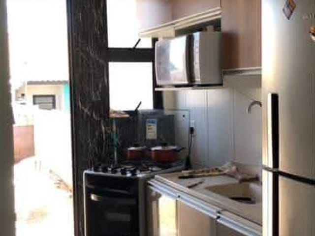 Casa 2 quartos e 1 banheiro, à venda, no bairro Jardim Maria Celina em Londrina