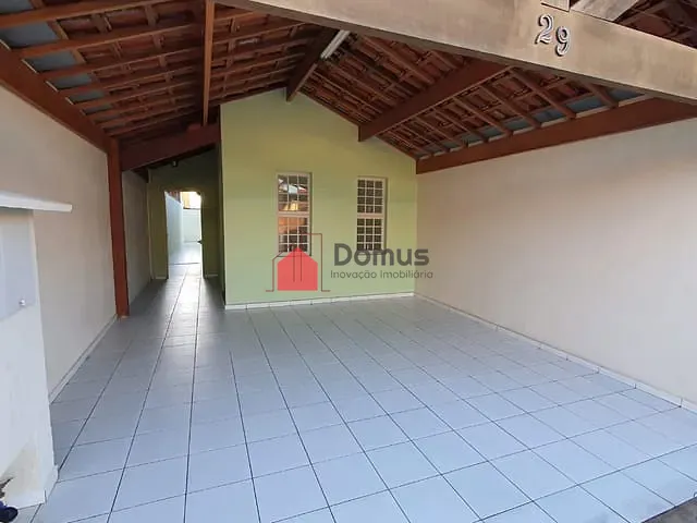 Casa com 125m² 2 quartos e 1 banheiro, à venda, no bairro Esplanada Independência em Taubaté