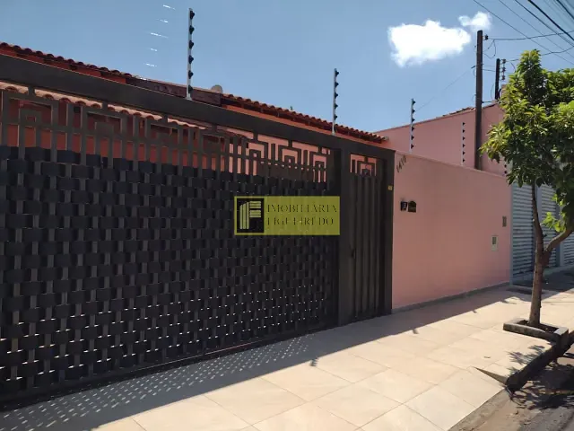 Casa com 230m² 3 quartos e 3 banheiros, para alugar, no bairro Boa Vista em São José do Rio Preto