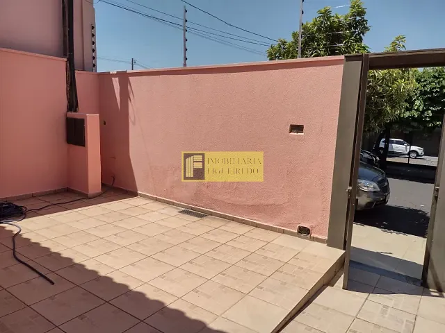 Casa com 230m² 3 quartos e 3 banheiros, para alugar, no bairro Boa Vista em São José do Rio Preto